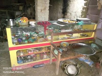 Glass Counter Showcase For Sale (Good Condition)