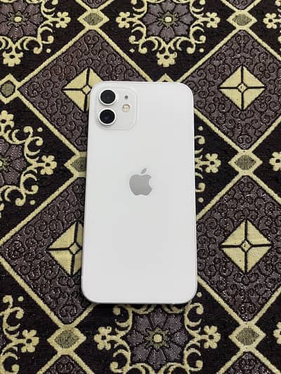 Apple iPhone 12