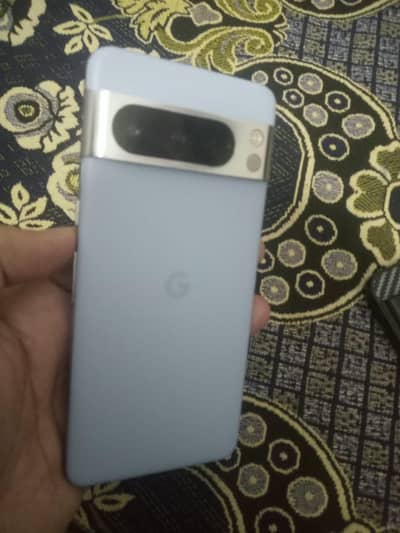 Google Pixel 8 Pro