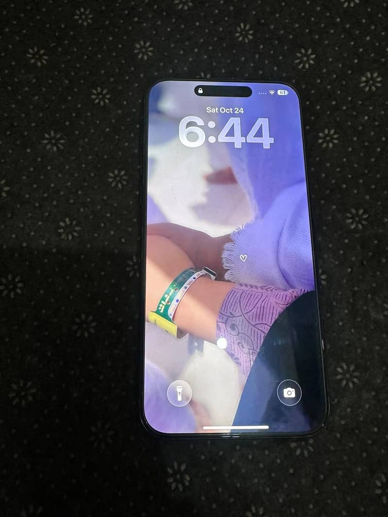 Apple iPhone 15 Pro Max 4