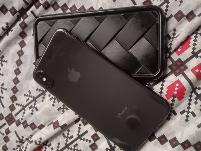 Apple iPhone X 5