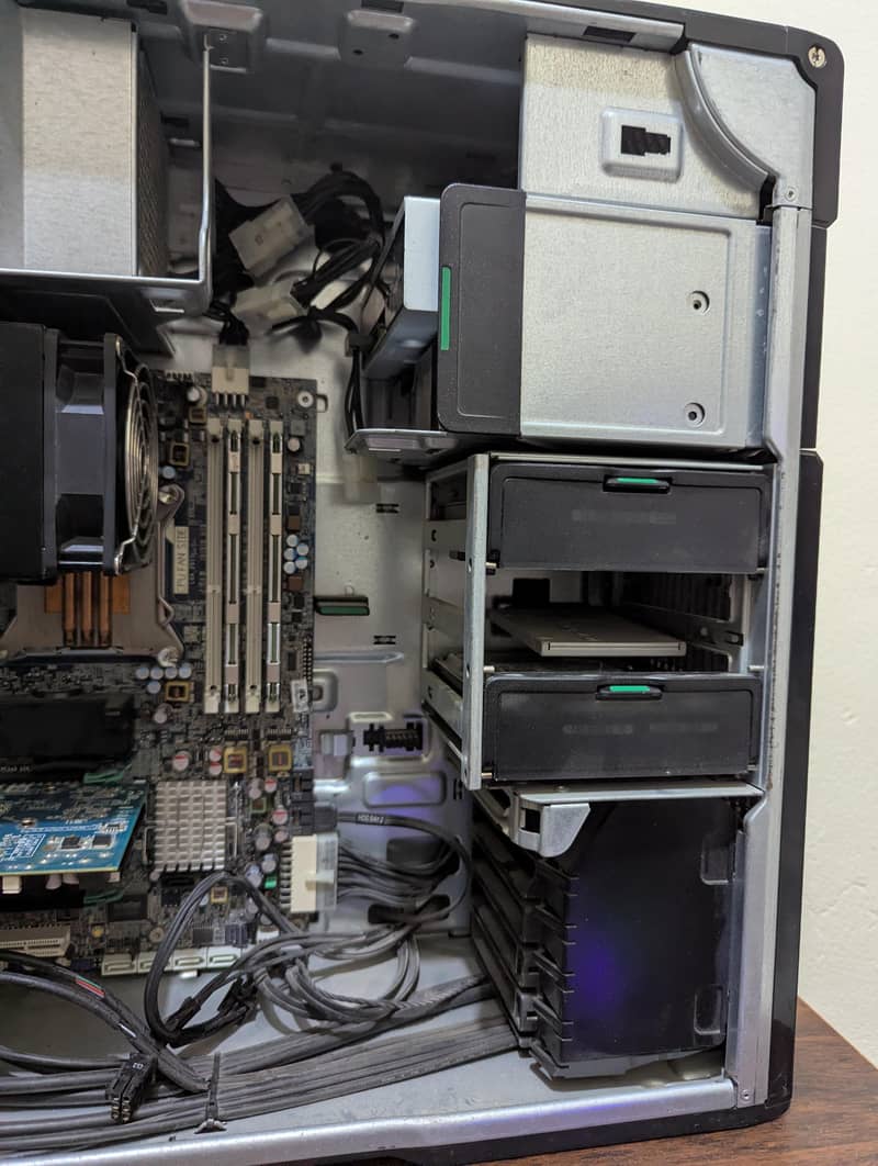 HPZ620 Workstation 4