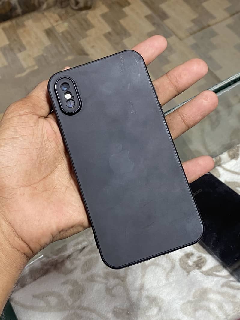 Apple iPhone XS 3