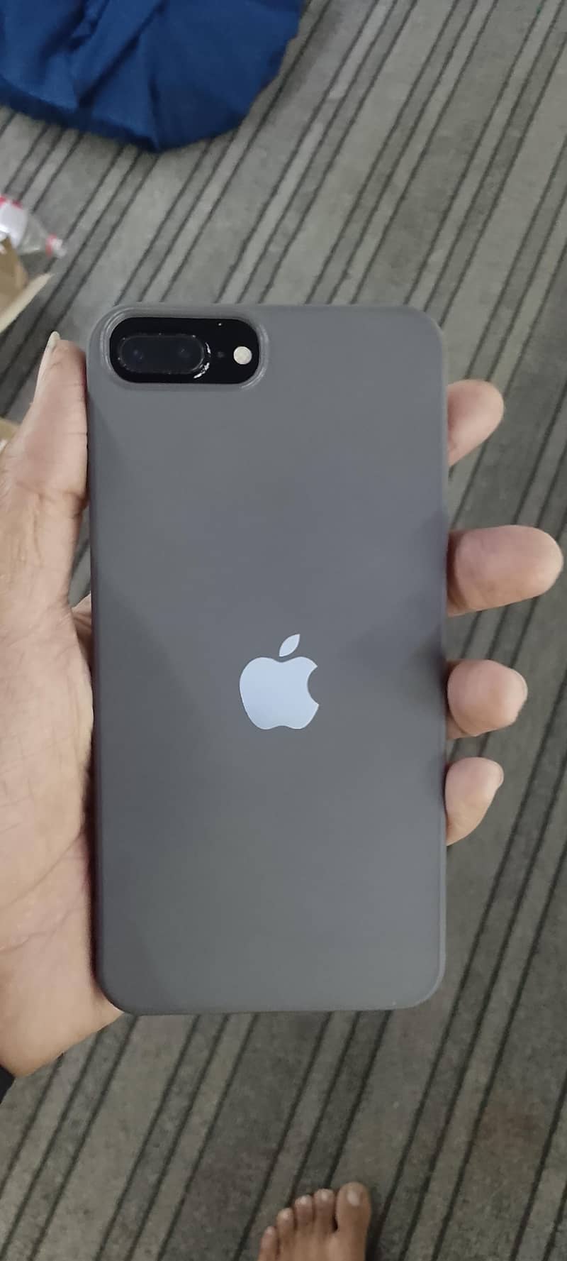Apple iPhone 7 Plus 1