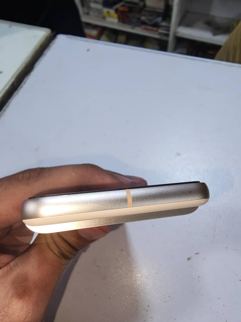 Google Pixel 8 3