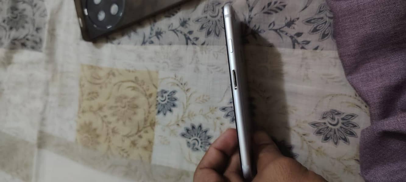 Apple iPhone 7 9