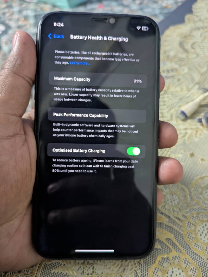 Apple iPhone 11 4