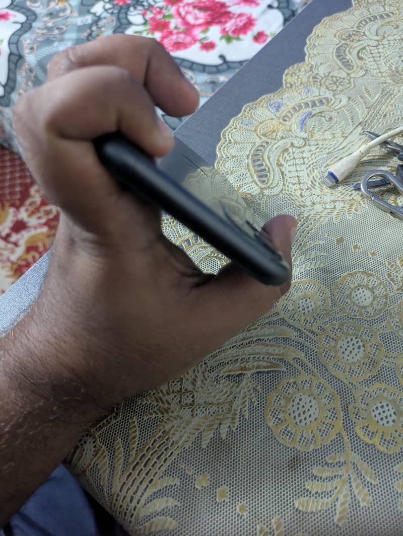 Apple iPhone 11 6