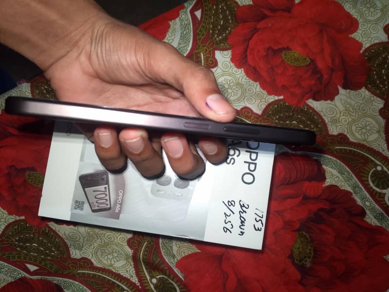 OPPO A6s 1