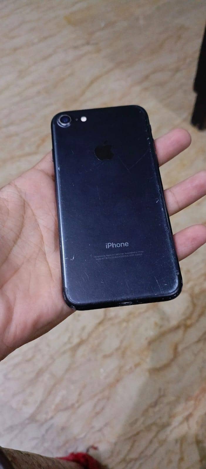 Apple iPhone 7 0