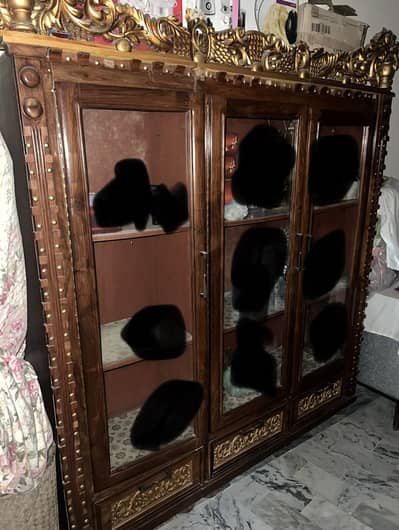 Showcase urgent sale (03257523907 WhatsApp only)