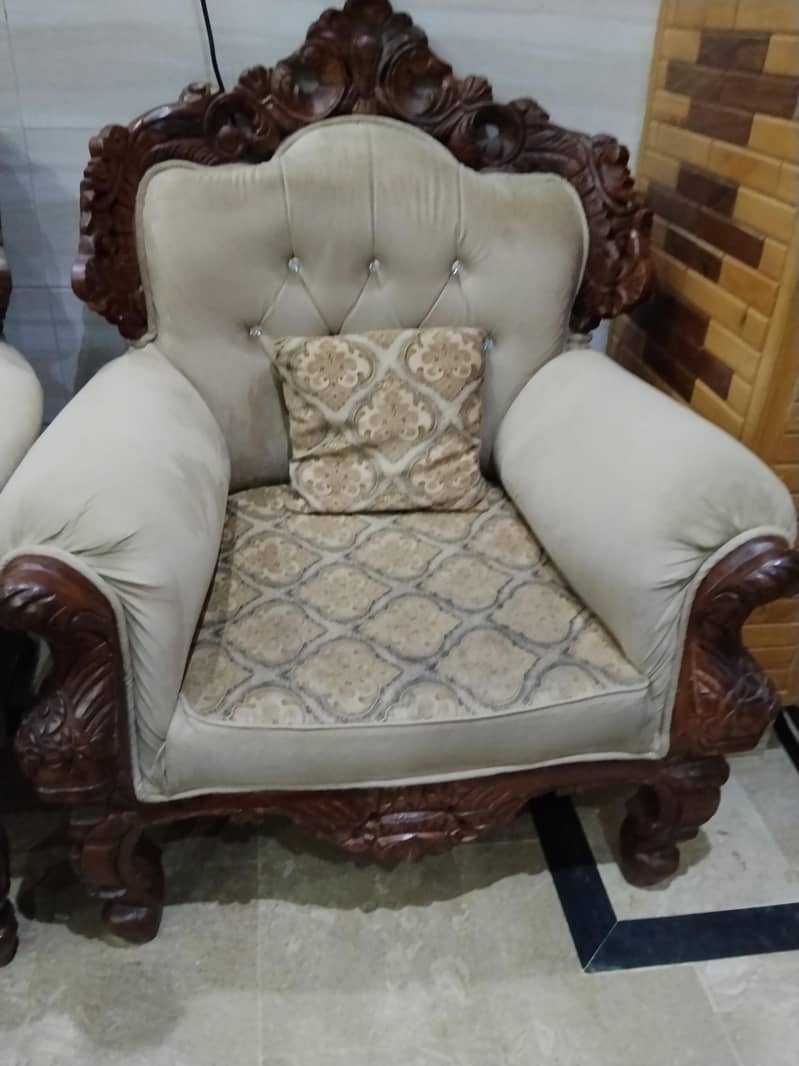 Sofa set with dewan 3