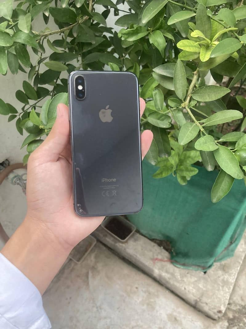 Apple iPhone X 2
