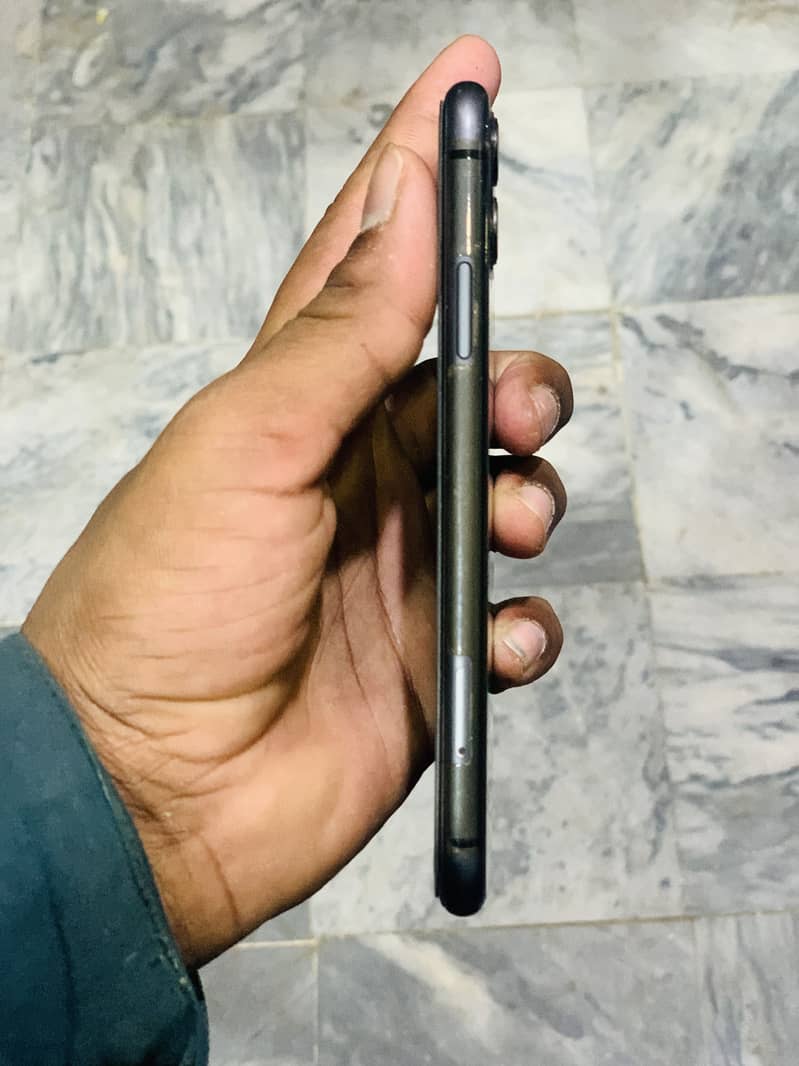 Apple iPhone 11 1