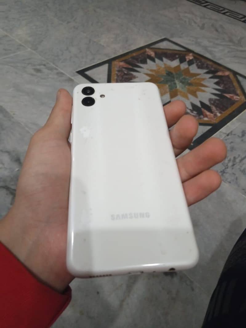 samsung A04 0