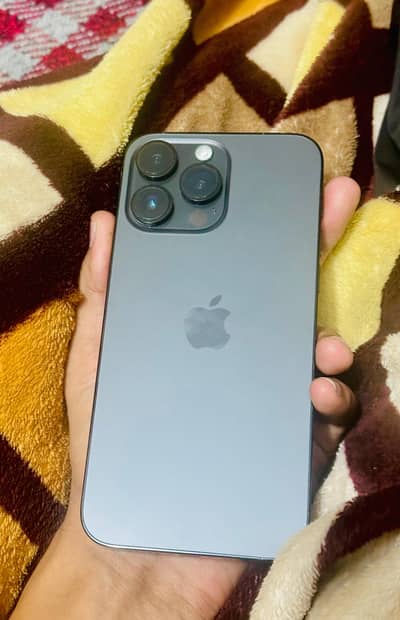 Apple iPhone 13 Pro Max With Sim Working Glitch