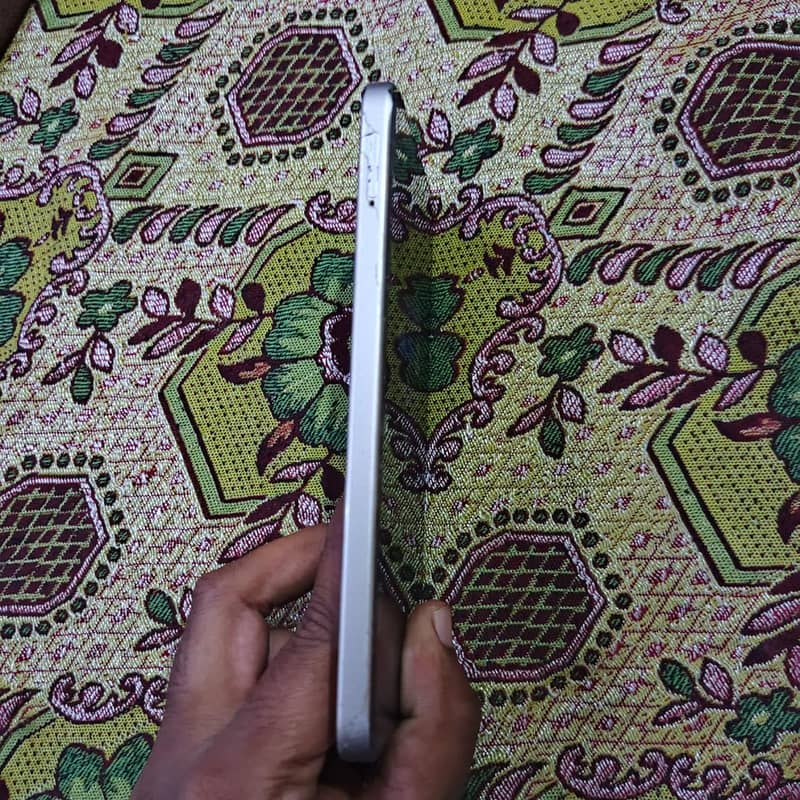 Itel City 100 2