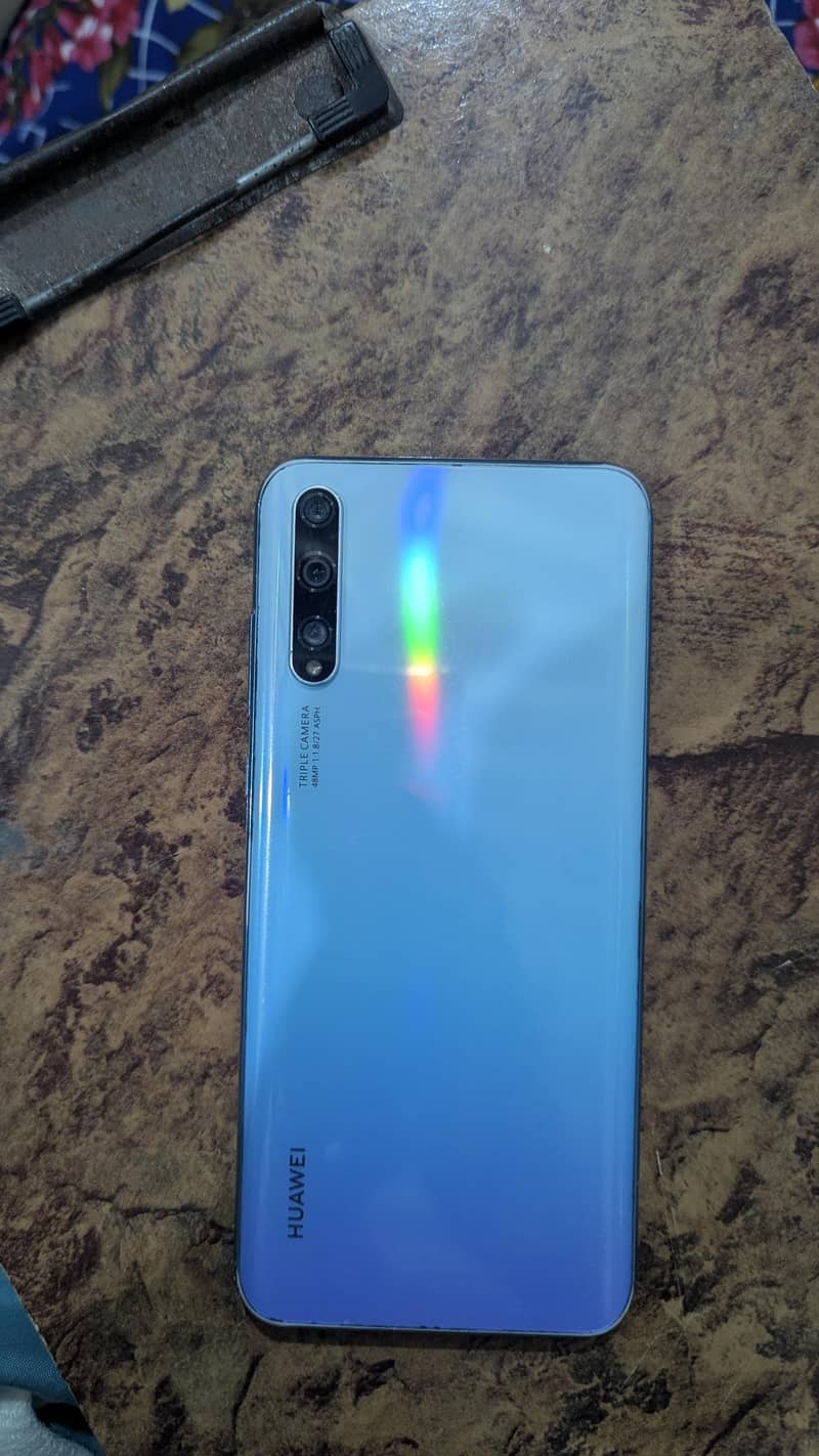 Huawei Y8p 1