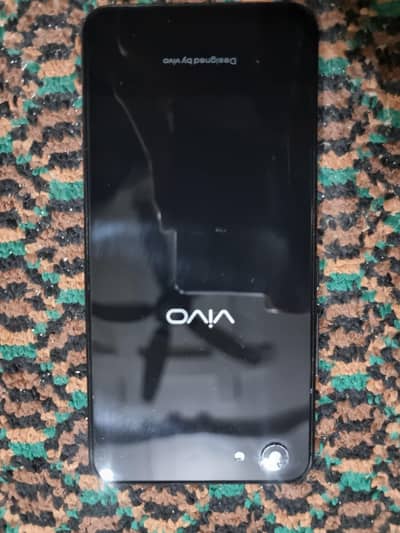 Vivo Y83. . . . . . 4/64. . . . justbscreen pr cracks hn baki al okay