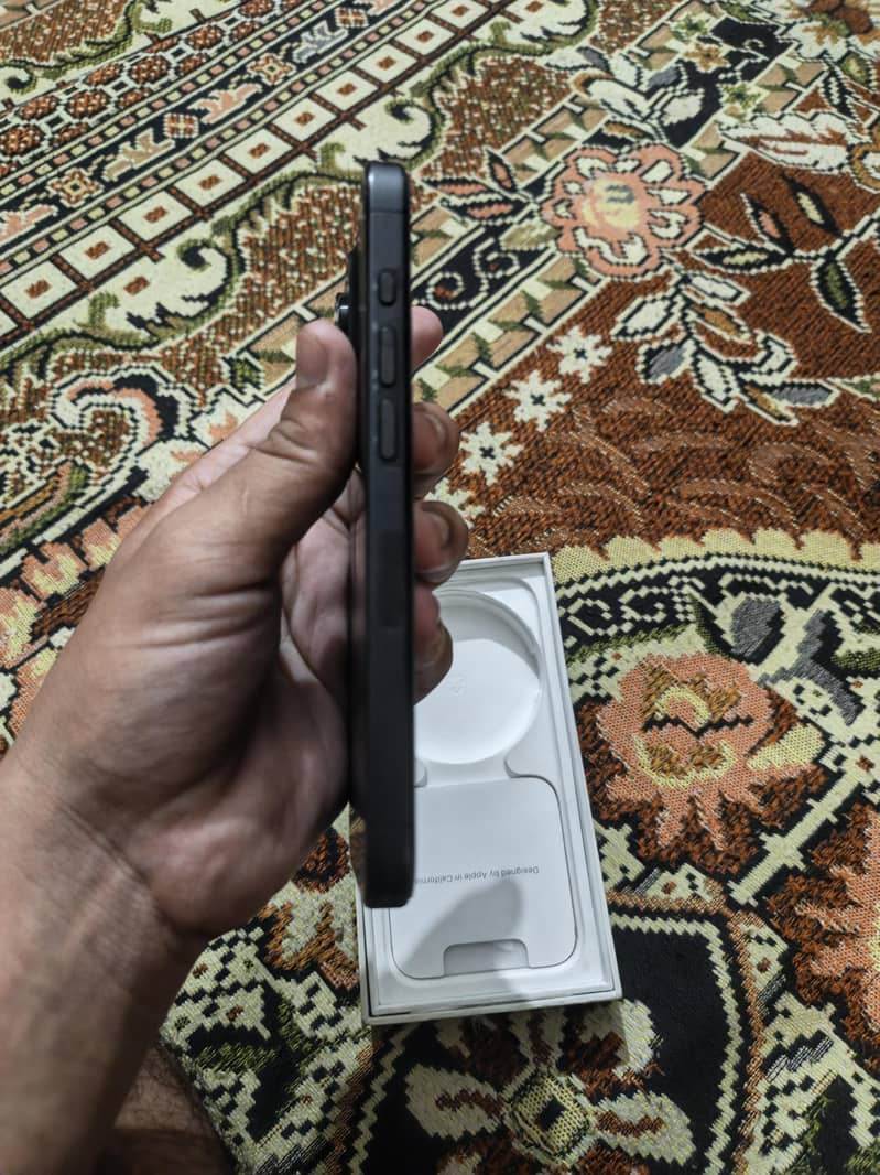 Apple iPhone 15 Pro 5
