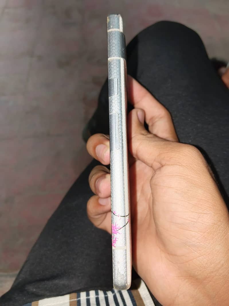 Google Pixel 7a 1
