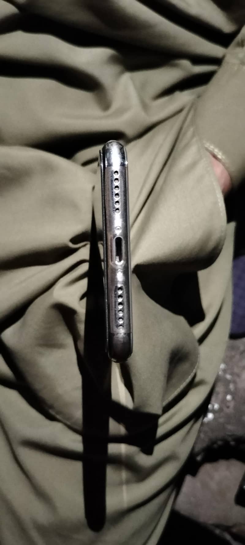 Apple iPhone X 4