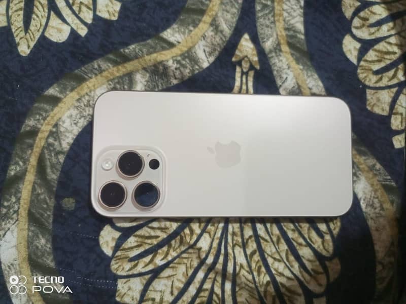 Apple iPhone 16 Pro Max 3