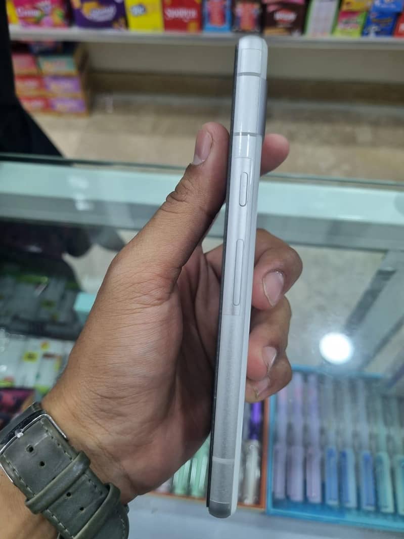 Google Pixel 7a 1