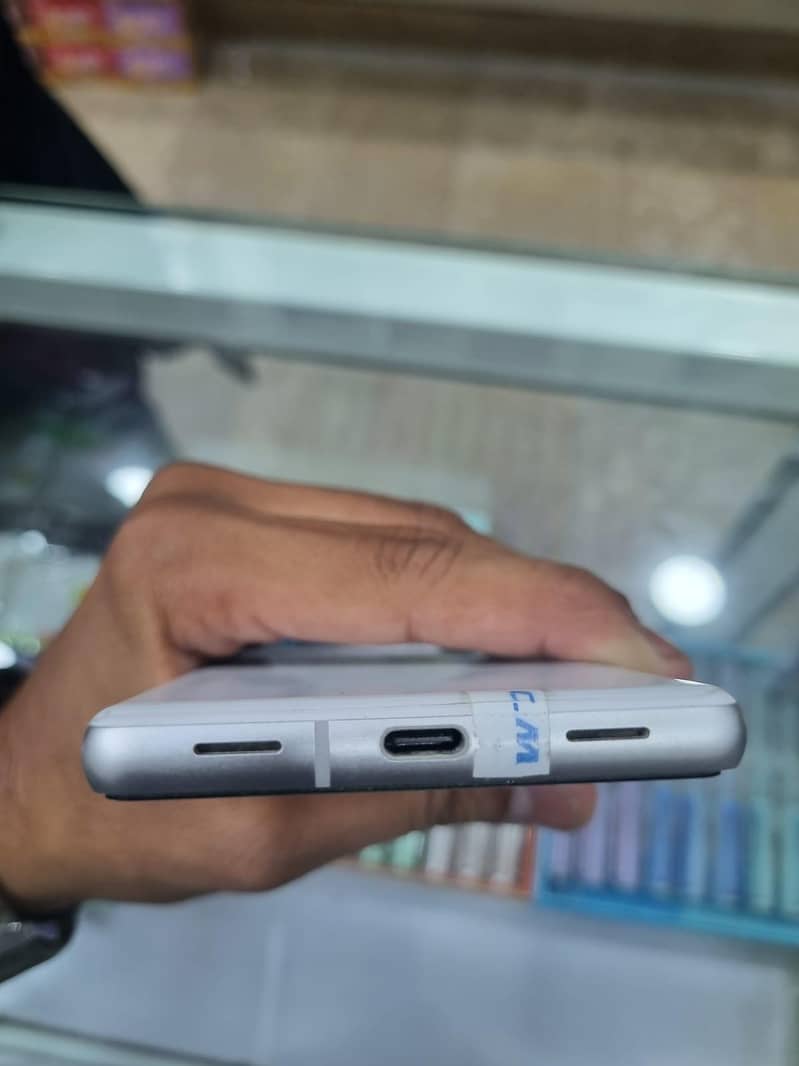 Google Pixel 7a 4