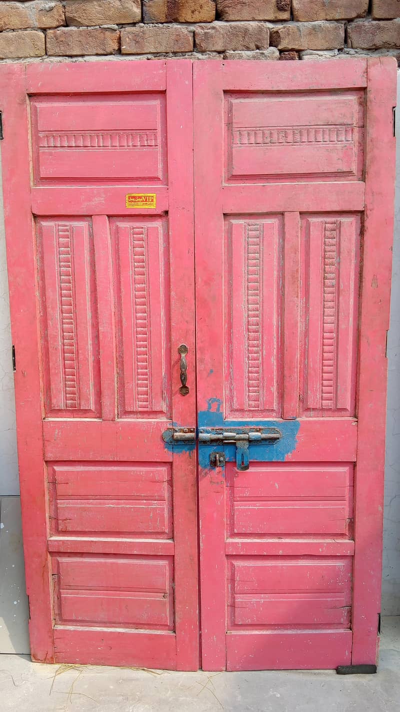 used door 0
