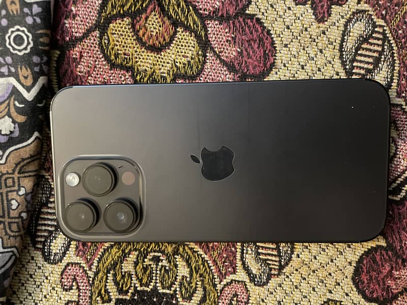 Apple iPhone 14 Pro Max 2
