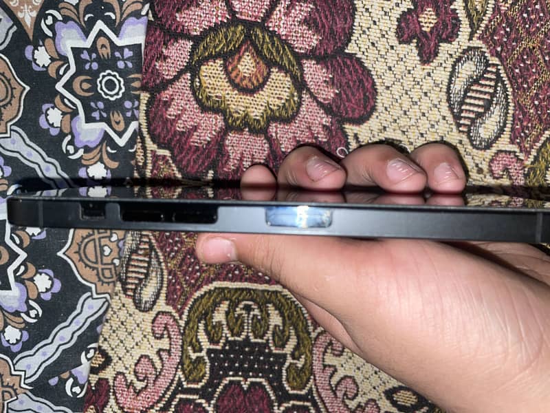 Apple iPhone 14 Pro Max 3