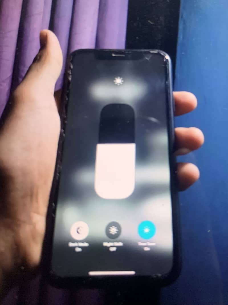Apple iPhone XR 1