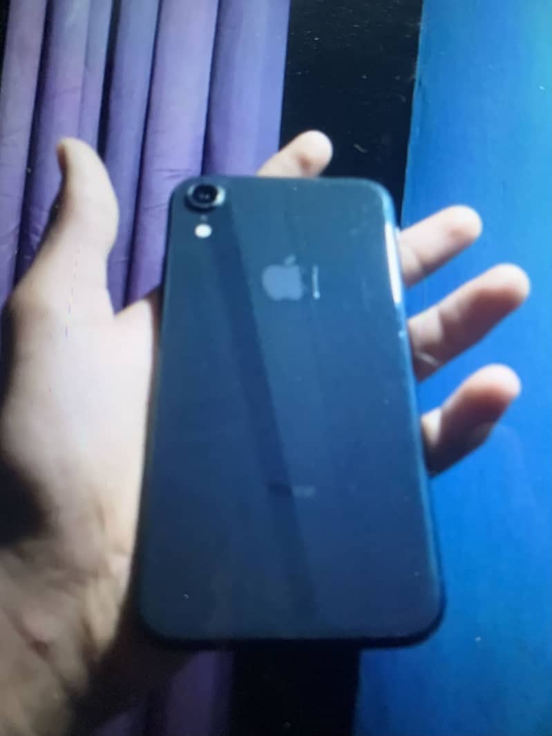 Apple iPhone XR 3