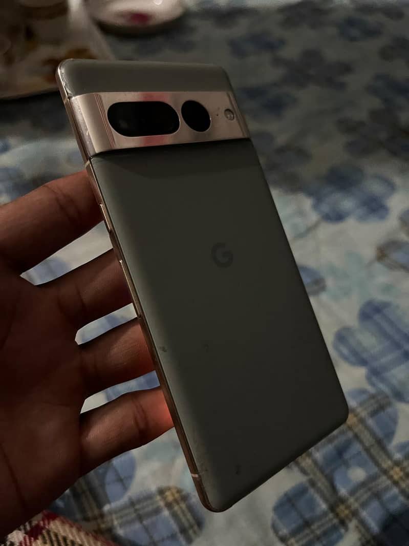 Google Pixel 7 Pro 2