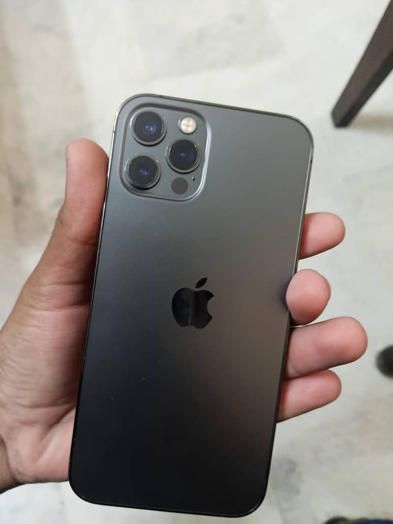 Apple iPhone 12 Pro 1
