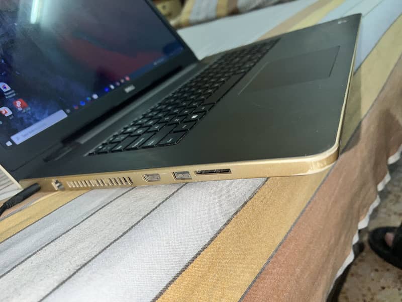 Dell 7