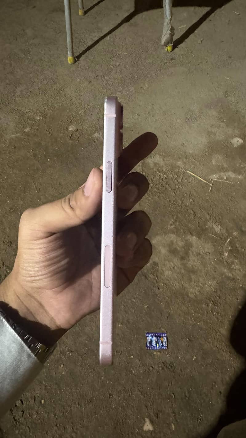 Apple iPhone 15 plus 1