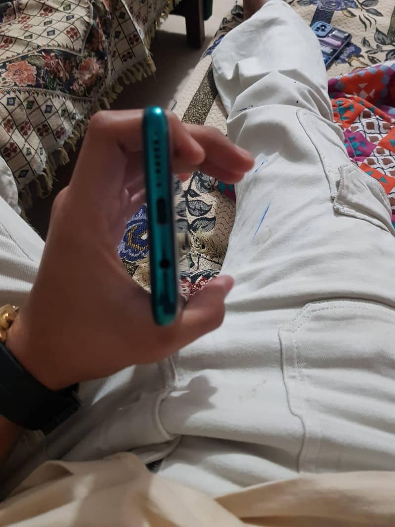 Xiaomi Redmi Note 8 Pro 4
