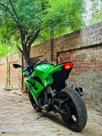 Ninja zx 300