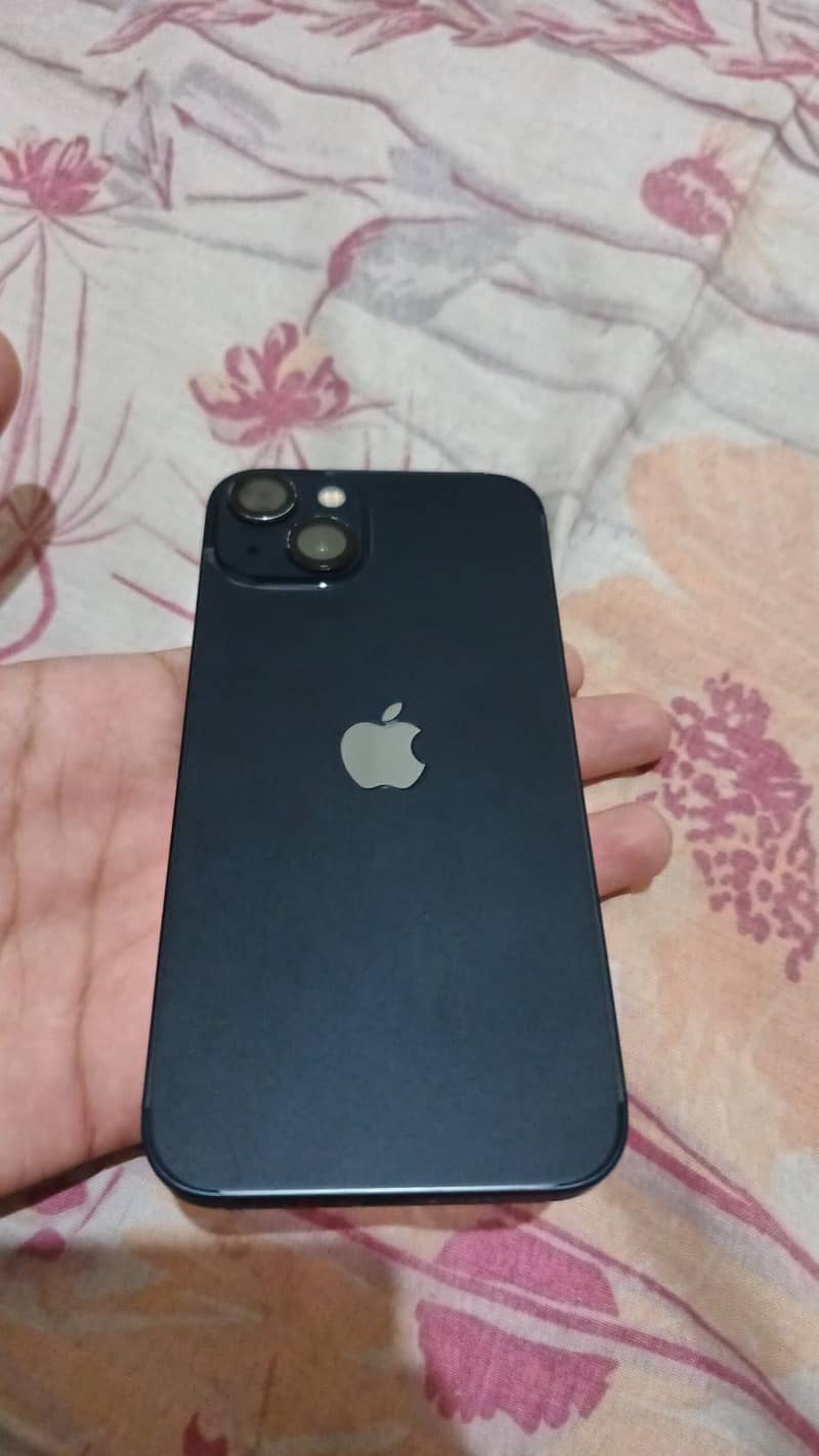 Apple iPhone 13 0