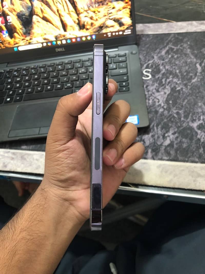Apple iPhone 14 Pro 2