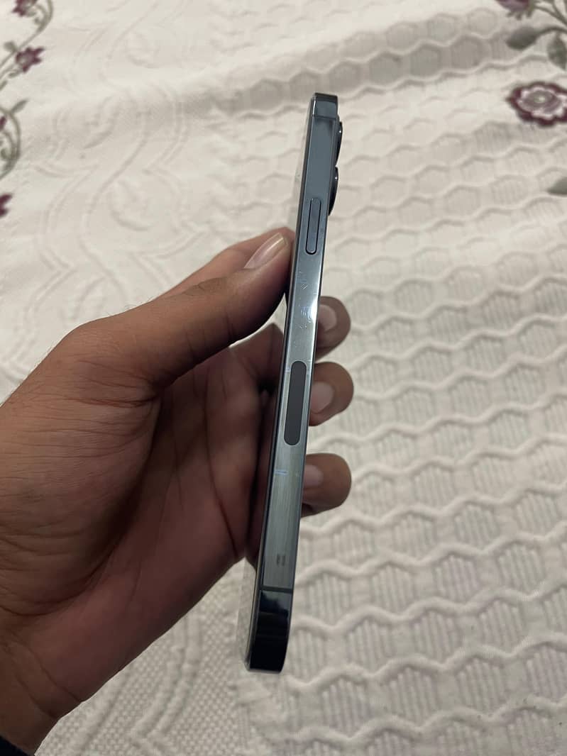 Apple iPhone 12 Pro Max 6