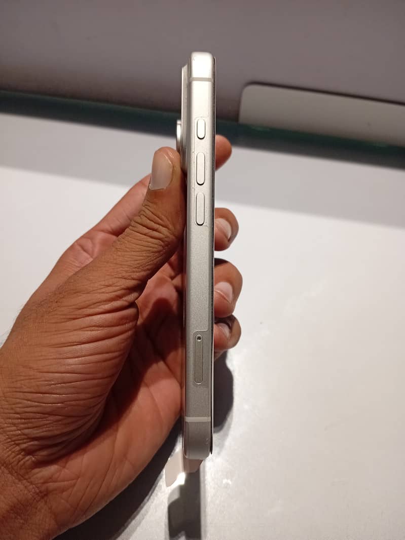 Apple iPhone 17 Pro 4