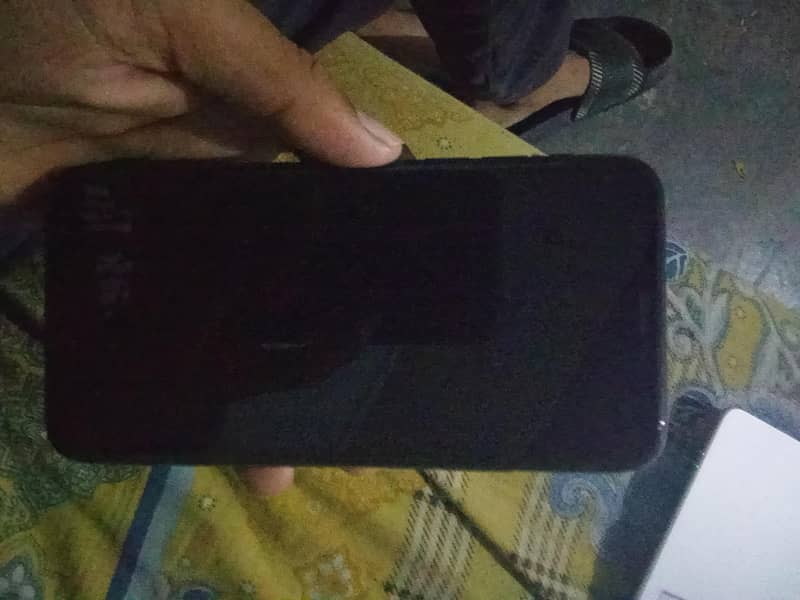 Apple iPhone X 4