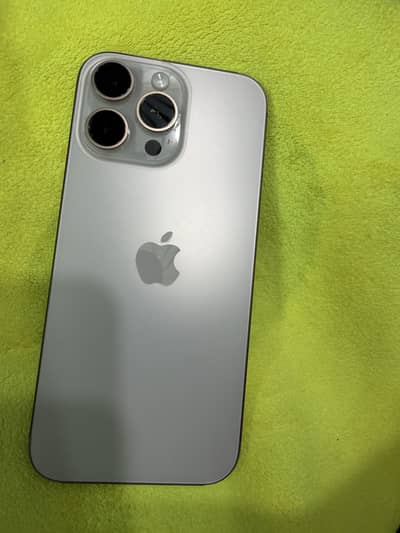 Apple iPhone 16 Pro Max