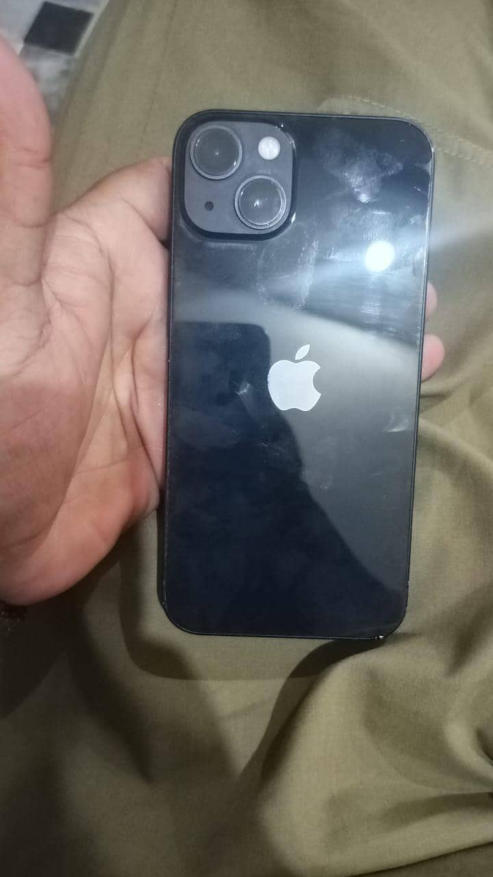 Apple iPhone 13 4