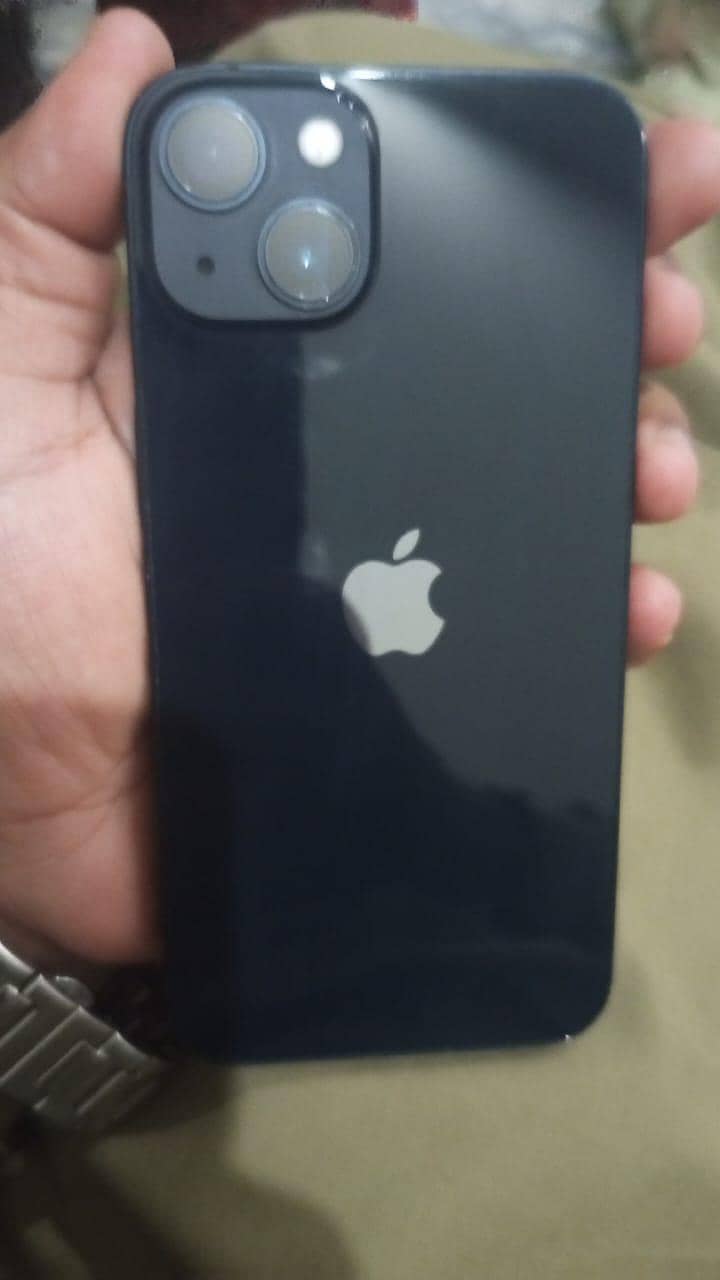Apple iPhone 13 5
