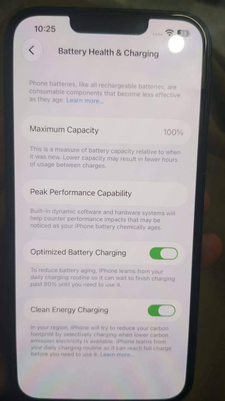 Apple iPhone 13 8