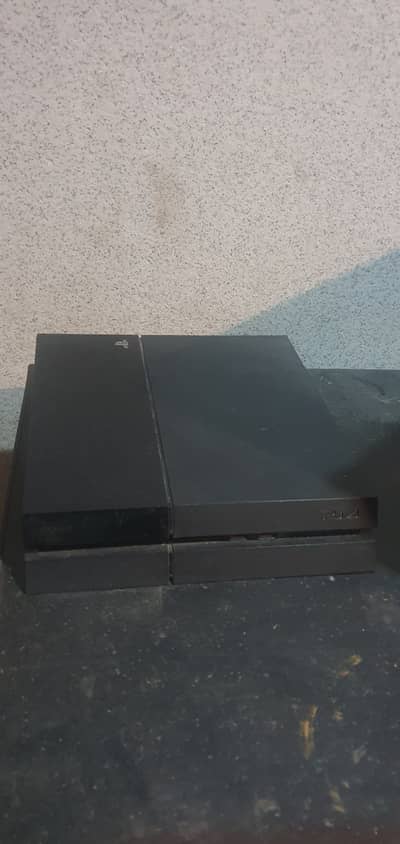 Ps4 in good condition for sale